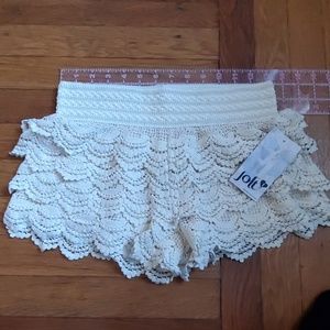 Jolt Ivory Lace Shorts Size Small